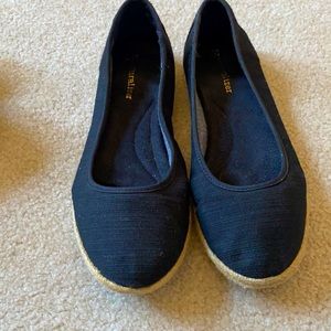 Naturalizer black flats
